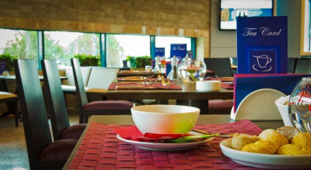 Chirag Plaza Hotel Баку Екстериор снимка